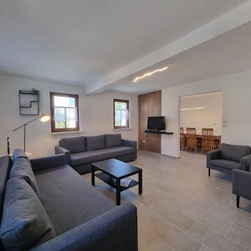 Ferienhaus-Wohnzimmer