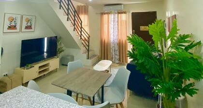 Piper's Pad-Cozy 2-bedroom - Near the Airport - Air-Conditioned. WIFI - Kitchen.