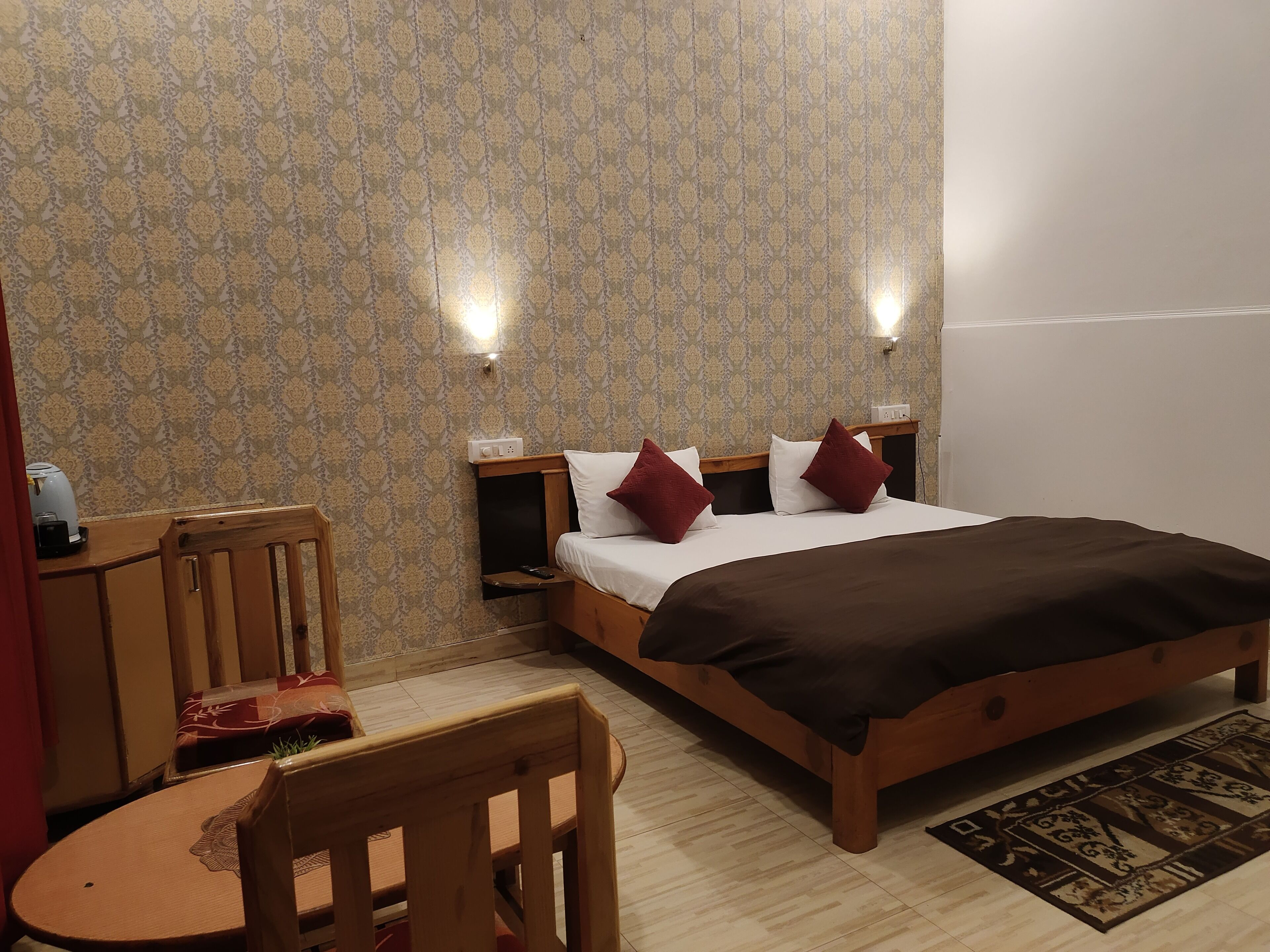 Laptop workspace, free WiFi