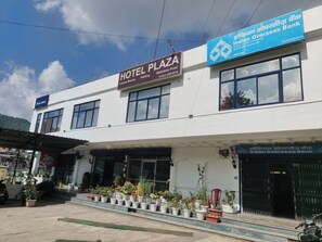 Exterior - Plaza Hotel (Pithoragarh)