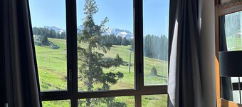 Bright apt 4/6 ppl, balcony, nears the slopes