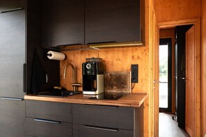 Frigorifero, macchina per tè/caffè, pentole/stoviglie/utensili