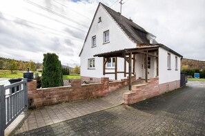 Exterior - Apartment 'Ferienwohnung Nickel' with Wi-Fi (Hofstetten)