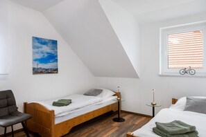 2 bedrooms, iron/ironing board, free WiFi, bed sheets - Rhön-Kutscher Apartment with Mountain View, Terrace and Wi-Fi (36419 Buttlar)
