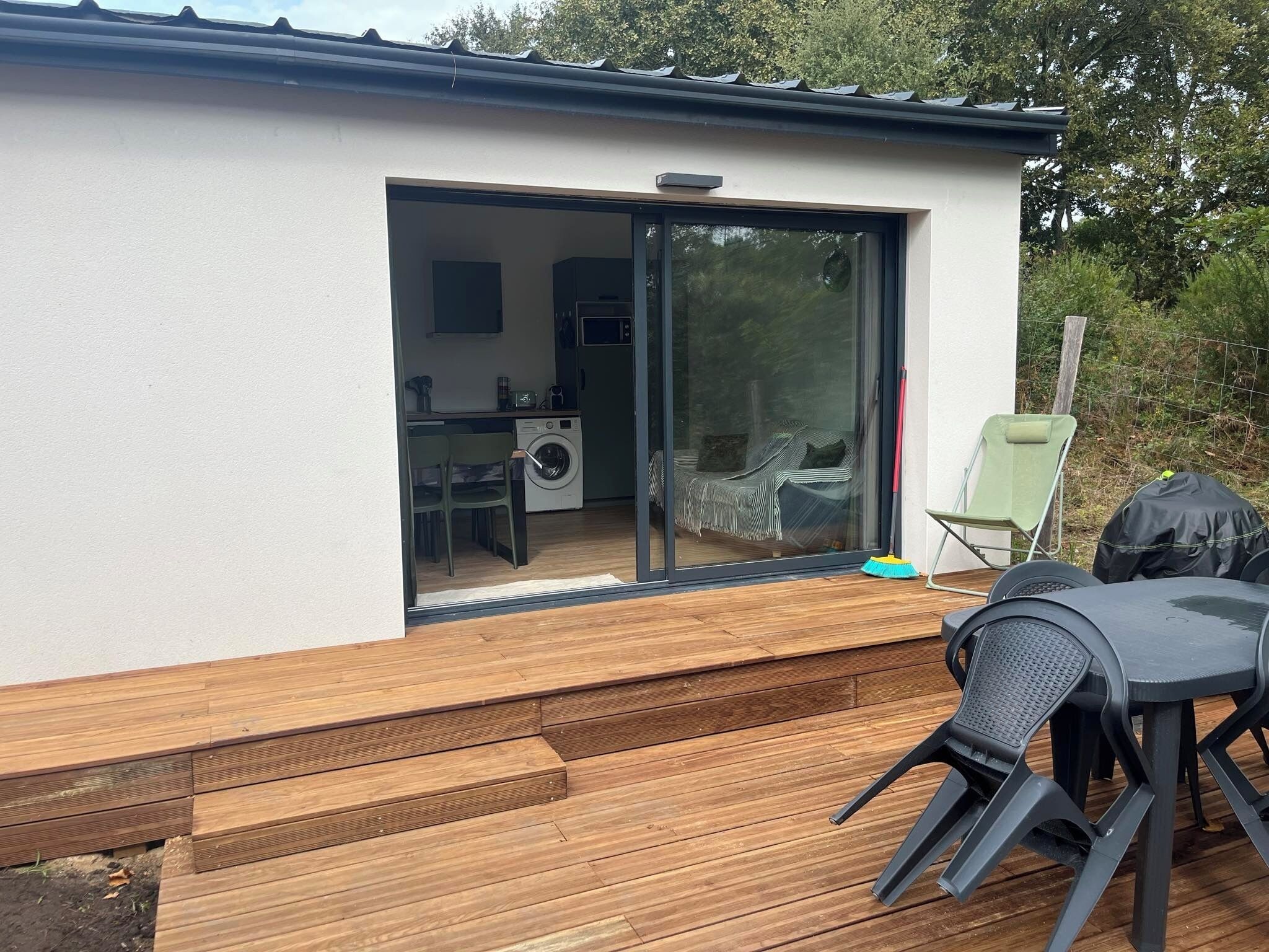 屋外ダイニングエリア