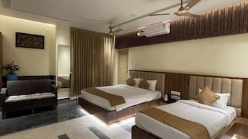 Superior Room | Egyptian cotton sheets, premium bedding, free WiFi