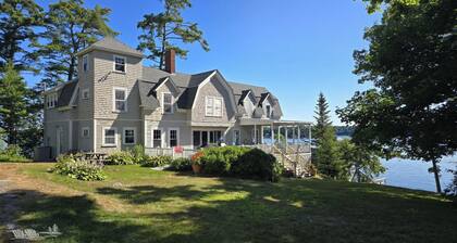 Green Landing | Waterfront | Family Retreat