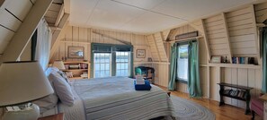 4 bedrooms, free WiFi, bed sheets