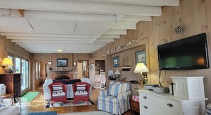 TV, fireplace, DVD player