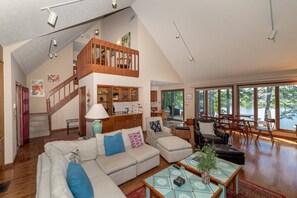 Smart TV, books, computer monitors