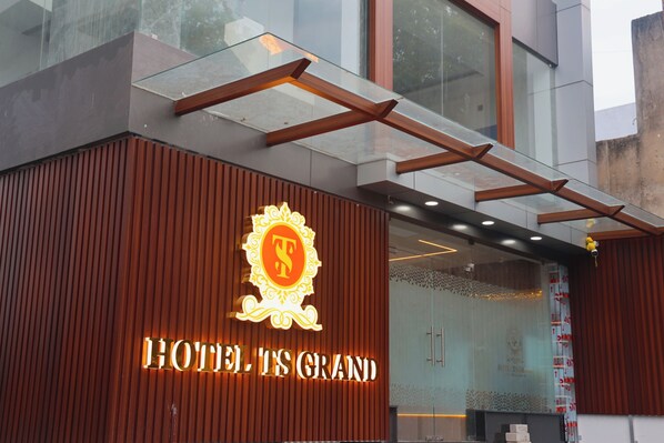 Fachada de la propiedad