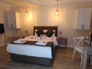 Premium bedding, minibar, desk, laptop workspace - PRUVA INN HOTEL (Antalya)