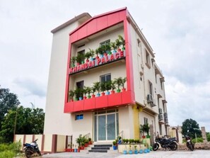 Front of property - Khandai Palace (Bhubaneshwar)