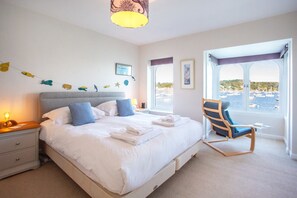 3 bedrooms, iron/ironing board, free WiFi