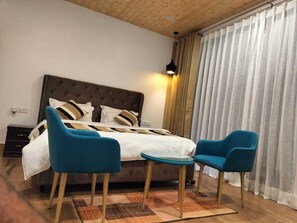 Luxury Cottage, Valley View - Morni Hills Retreat & Heaven (Panchkula)