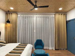 Luxury Cottage, Valley View - Morni Hills Retreat & Heaven (Panchkula)