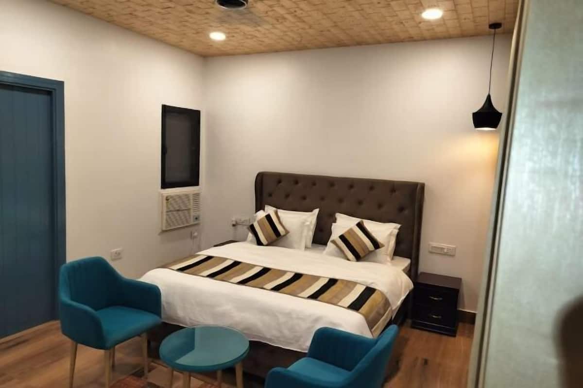 2 bedrooms