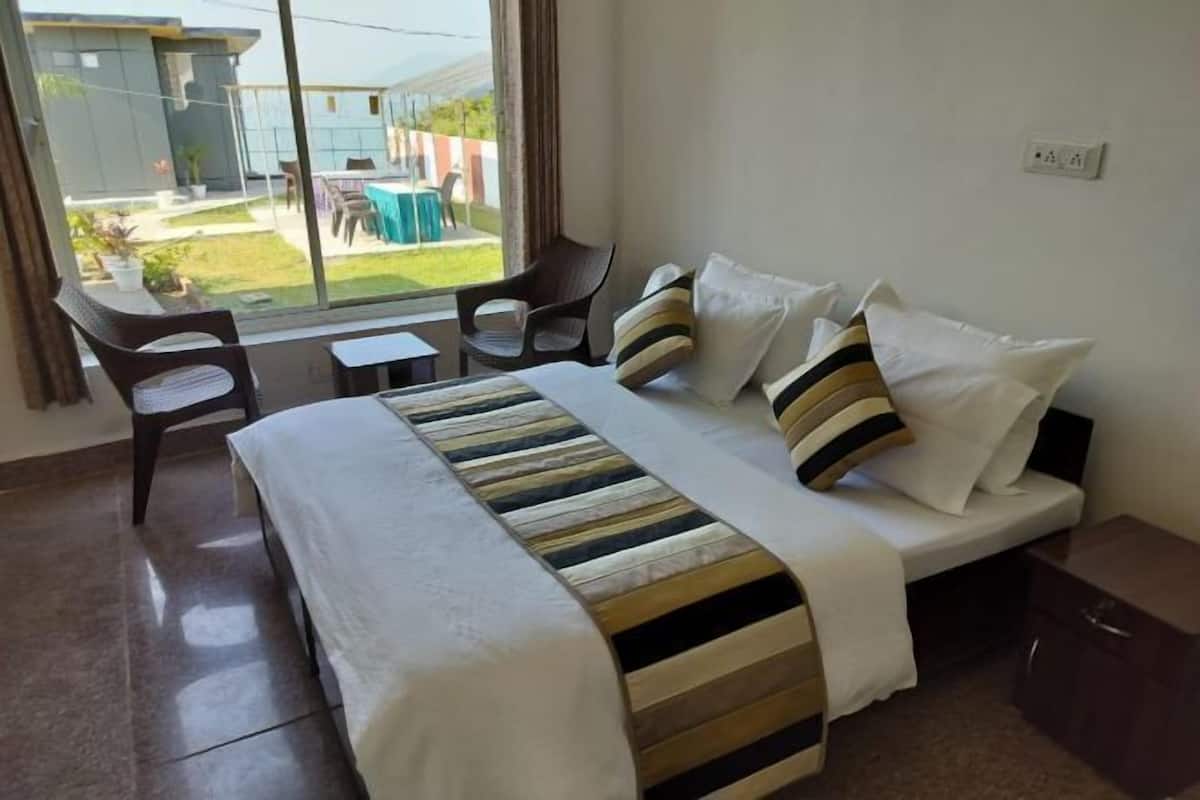 2 bedrooms