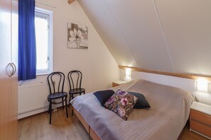 3 室のベッドルーム、WiFi (無料)