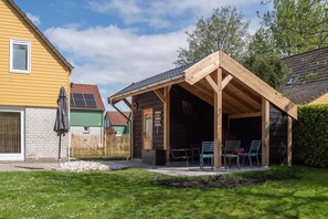 Exterior - Seaside Holiday Home with Sauna (Wemeldinge)