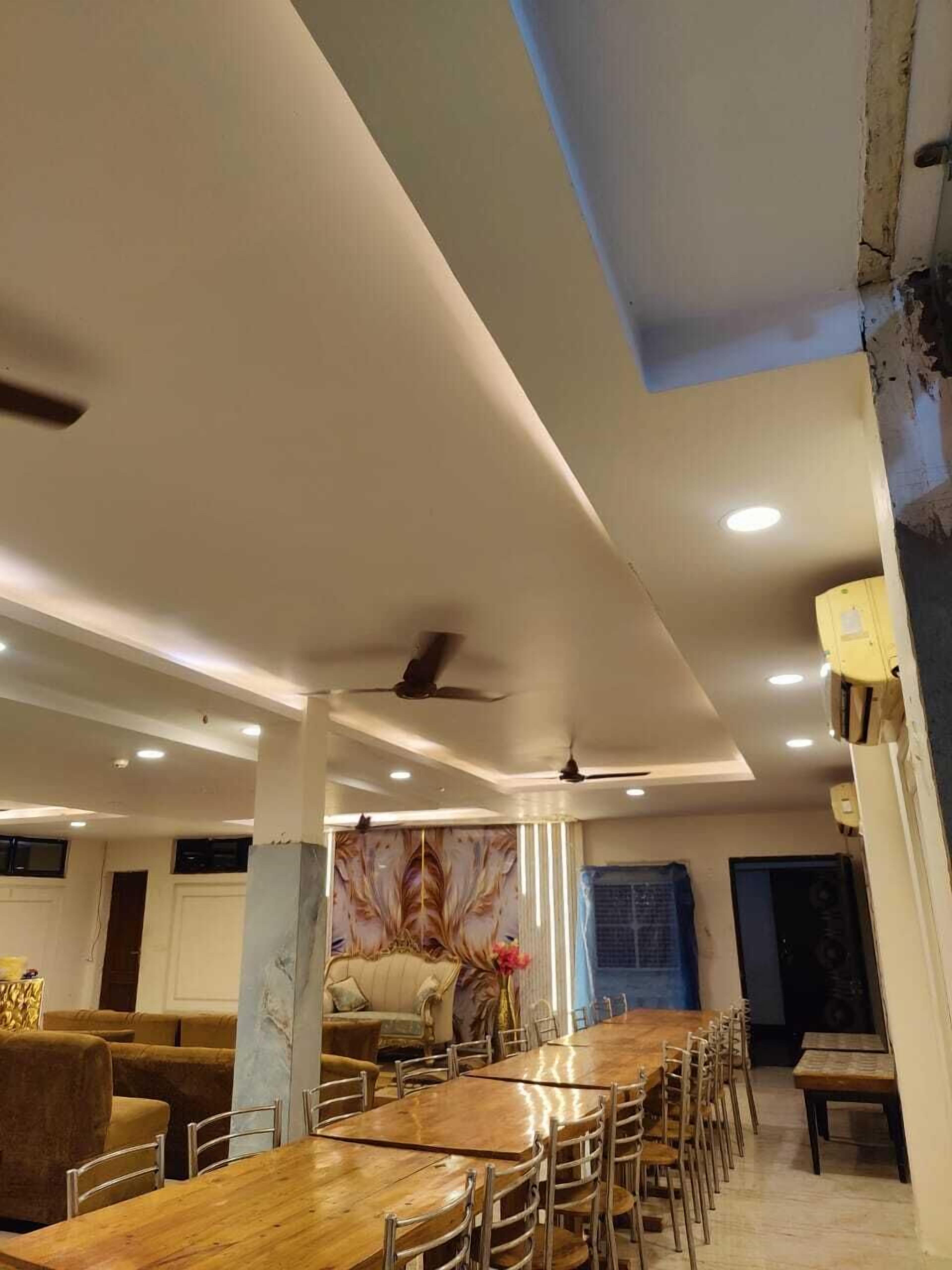 مطعم