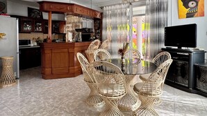 Dining - Villa Poisson Dans l 'eau (Trou aux Biches)