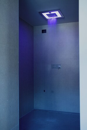 Sauna, hot tub, steam room - Mostesi Dolomites Spa Hotel (Auronzo di Cadore)