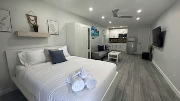 1 bedroom, iron/ironing board, WiFi, bed sheets