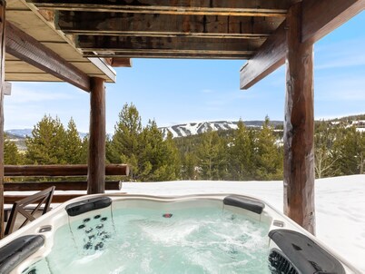 Book a Holiday Stay Today! Ski-in, Ski-out Townhome with Private Hot Tub and Fireplace!