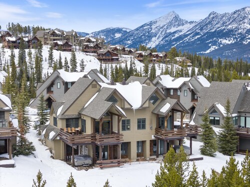 Book a Summer Stay Today! Ski-in, Ski-out Townhome with Hot Tub and Fireplace!