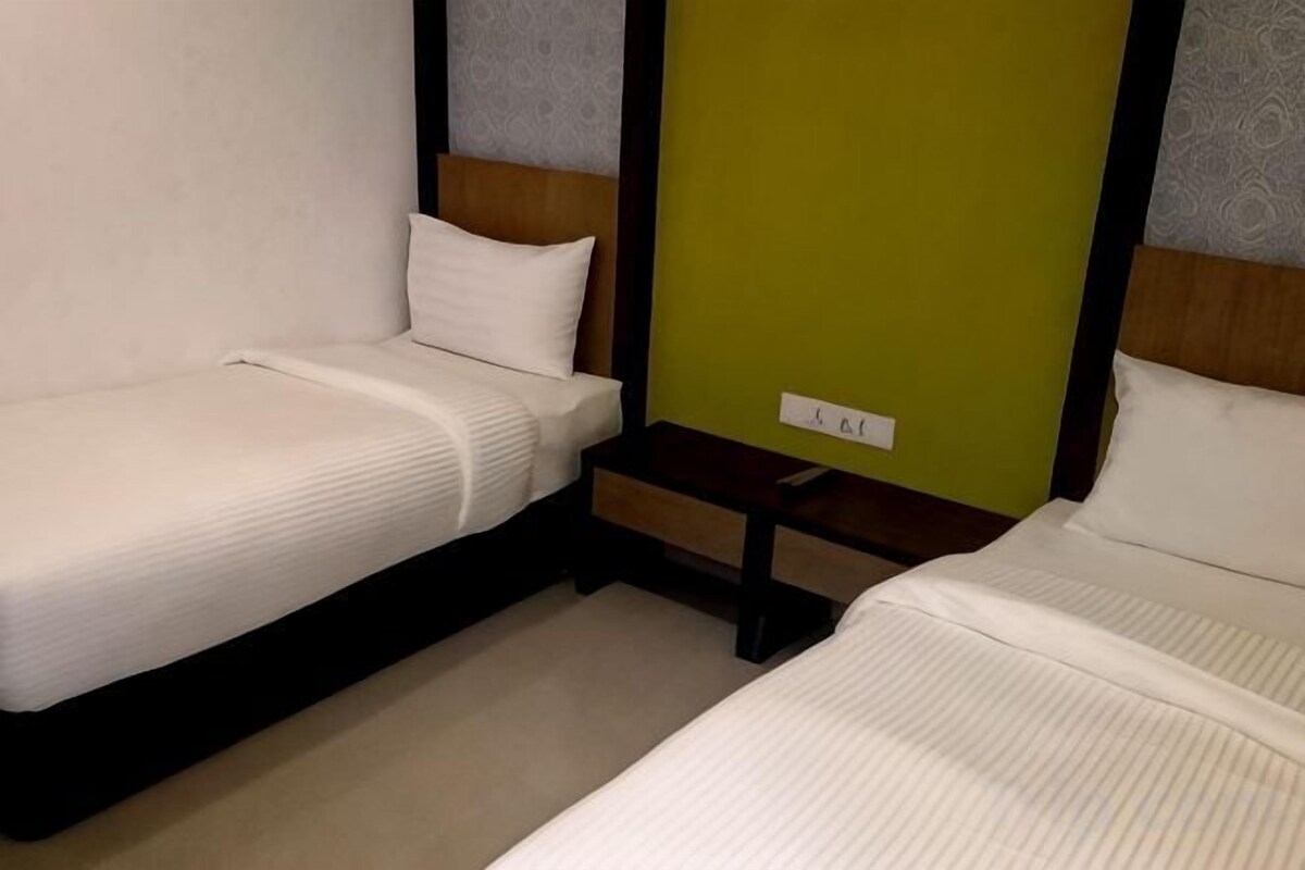 Desk, free WiFi, bed sheets