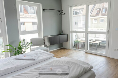 Perfect city center location, 107 sqm, directly at the opera house in suite flair with balcony!