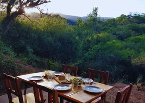 House | Outdoor dining