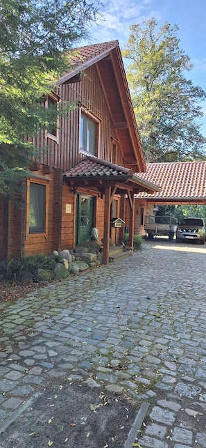 Exterior - Cozy house "Gut Briesen" in the Westhavelland Nature Park with an old park (Friesack OT Briesen)