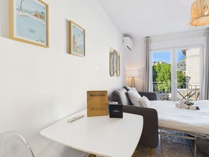 1 bedroom, iron/ironing board, WiFi, bed sheets