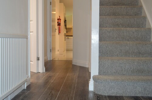 Harrow/sleeps10/privategarden/3br/freeparking/wifi