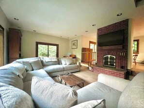 Téléviseur, bureau