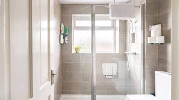 House | Bathroom | Shower, hair dryer, towels