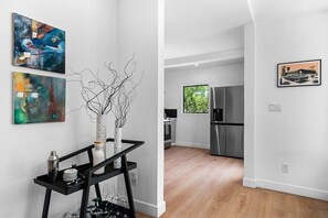 Interior - The Knot - The Ultimate Palm Springs Bungalow (Palm Springs)