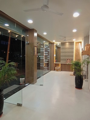 Reception - Hotel Kashni (Maihar)