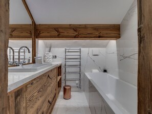 Haartrockner, Handtücher