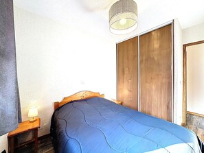 2 室のベッドルーム、WiFi