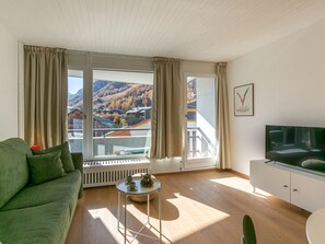 TV - Charming studio for 4 with wifi in Val-d'Isère (Val-d'Isère)