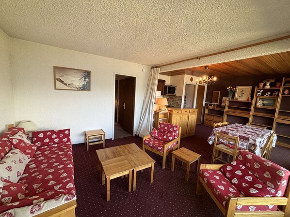TV - 2-room cabin apartment at the foot of the slopes with elevator - Auris en Oisans (Auris)