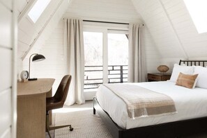 3 bedrooms, desk, iron/ironing board, travel cot - A-Frame Haus Heber, views, romantic, firepit, cute (Heber City)