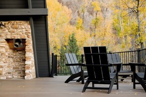 Terrace/patio - A-Frame Haus Heber, views, romantic, firepit, cute (Heber City)