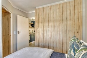 1 chambre, fer et planche Ă repasser, Wi-Fi, draps fournis