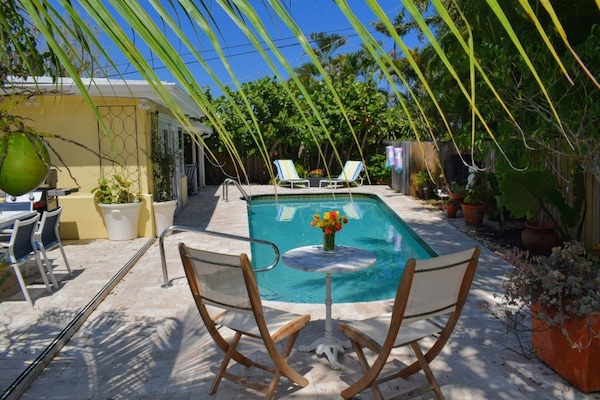 Grab your freshly brewed coffee and enjoy it from our garden corner seating!