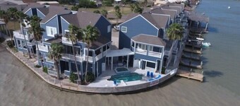 Pelican Point #4 - Great Complex! Great Views! Cool off in the swimming pool!