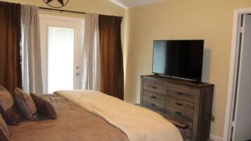 4 bedrooms, WiFi, bed sheets